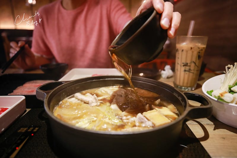 【松山區/京華城】充滿奇怪菜色的沖繩風味壽喜燒吃到飽「SHABU夏都。壽喜燒、鍋物』 - 第43張圖 夏部