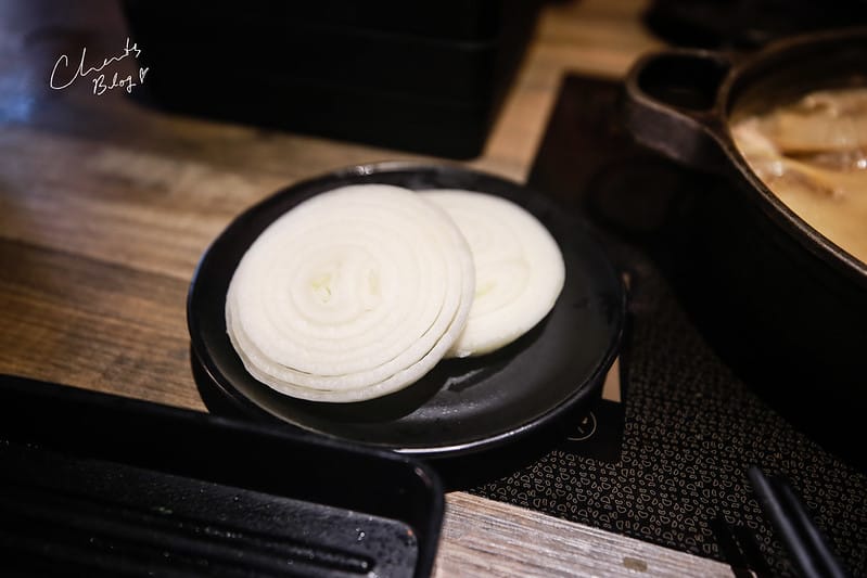 【松山區/京華城】充滿奇怪菜色的沖繩風味壽喜燒吃到飽「SHABU夏都。壽喜燒、鍋物』 - 第44張圖 夏部