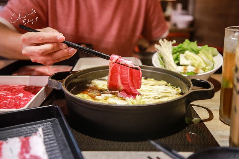 【松山區/京華城】充滿奇怪菜色的沖繩風味壽喜燒吃到飽「SHABU夏都。壽喜燒、鍋物』 - 第40張圖 夏部