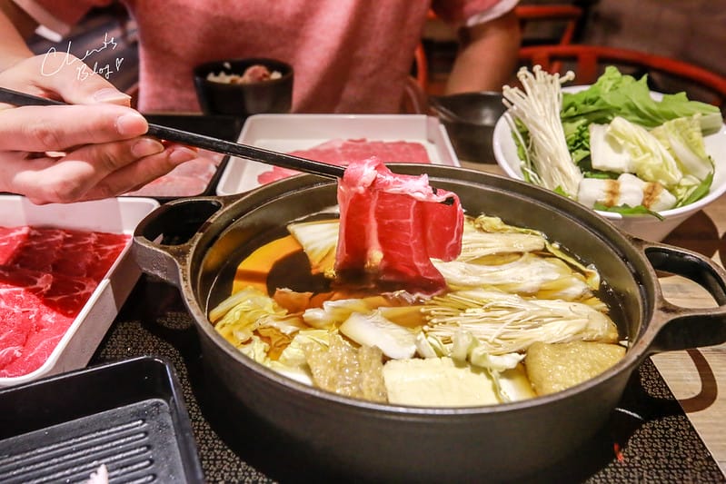 【松山區/京華城】充滿奇怪菜色的沖繩風味壽喜燒吃到飽「SHABU夏都。壽喜燒、鍋物』 - 第41張圖 夏部