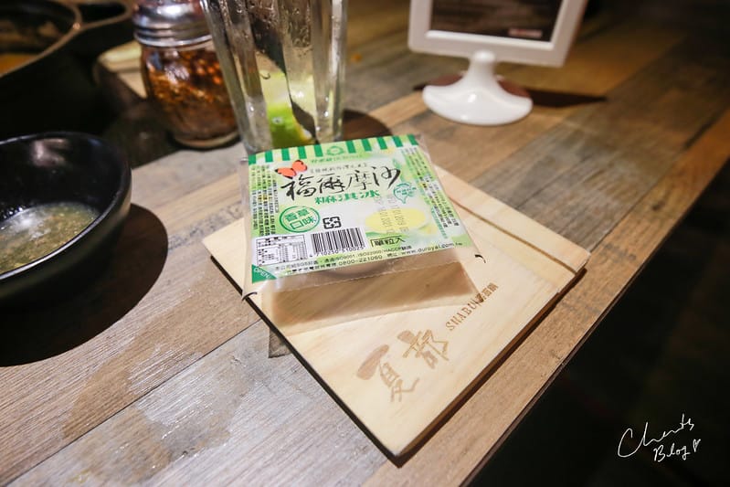【松山區/京華城】充滿奇怪菜色的沖繩風味壽喜燒吃到飽「SHABU夏都。壽喜燒、鍋物』 - 第48張圖 夏部