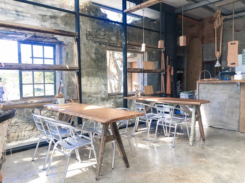 【恆春/美食】廢墟裡,老房子改建的玻璃屋網美店「夏樹飲事」,恆春的IG打卡景點 - 第25張圖 【恆春/美食】廢墟裡,老房子改建的玻璃屋網美店「夏樹飲事」,恆春的IG打卡景點