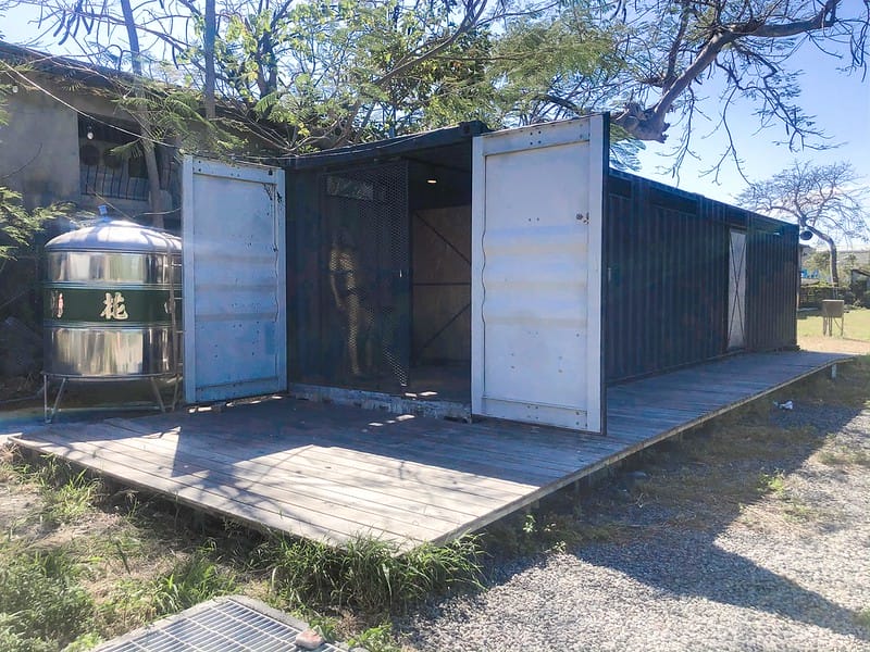 【恆春/美食】廢墟裡,老房子改建的玻璃屋網美店「夏樹飲事」,恆春的IG打卡景點 - 第51張圖 【恆春/美食】廢墟裡,老房子改建的玻璃屋網美店「夏樹飲事」,恆春的IG打卡景點