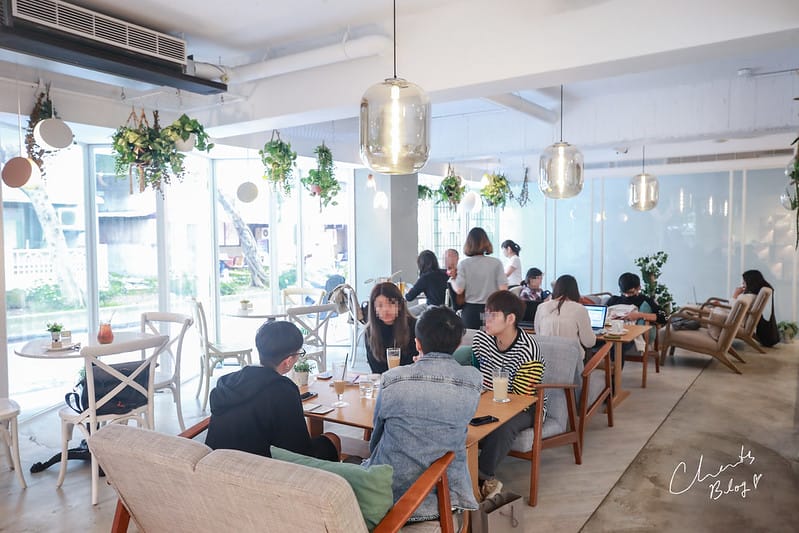 【行天宮站】無敵寬敞、筆電友善的不限時鄉村風咖啡店Cafe RACO - 第7張圖 RACO