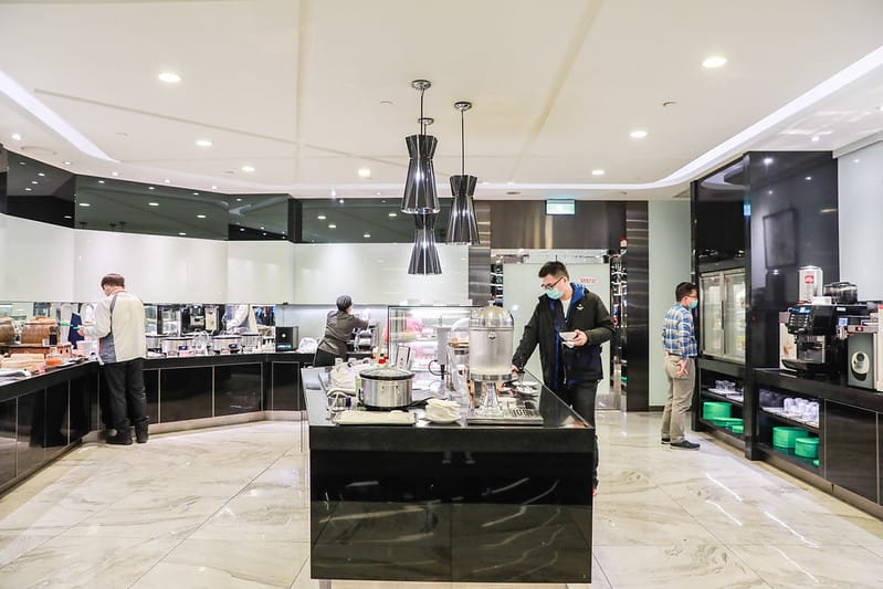 【Taiwan】登機前的小小享受:第一次走進長榮貴賓室EVA the INFINITY Lounge長榮商務艙初體驗 - 第16張圖 長榮