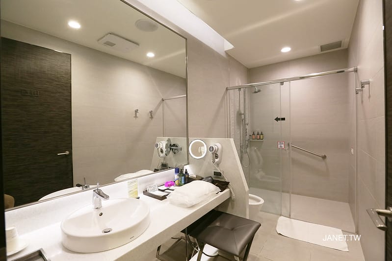 【Taiwan】登機前的小小享受:第一次走進長榮貴賓室EVA the INFINITY Lounge長榮商務艙初體驗 - 第36張圖 20180303155636_10
