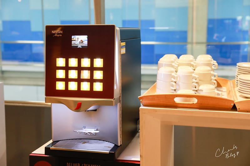 【BKK。曼谷】搭紅眼班機就是要去貴賓室耍廢-Miracle Business Class Lounge(曼谷素萬那普國際機場) - 第23張圖 BKK貴賓室