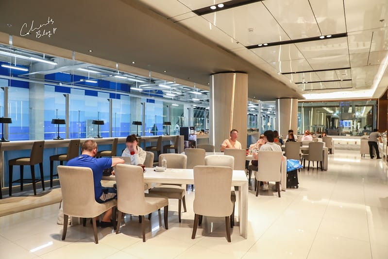 【BKK。曼谷】搭紅眼班機就是要去貴賓室耍廢-Miracle Business Class Lounge(曼谷素萬那普國際機場) - 第3張圖 BKK貴賓室