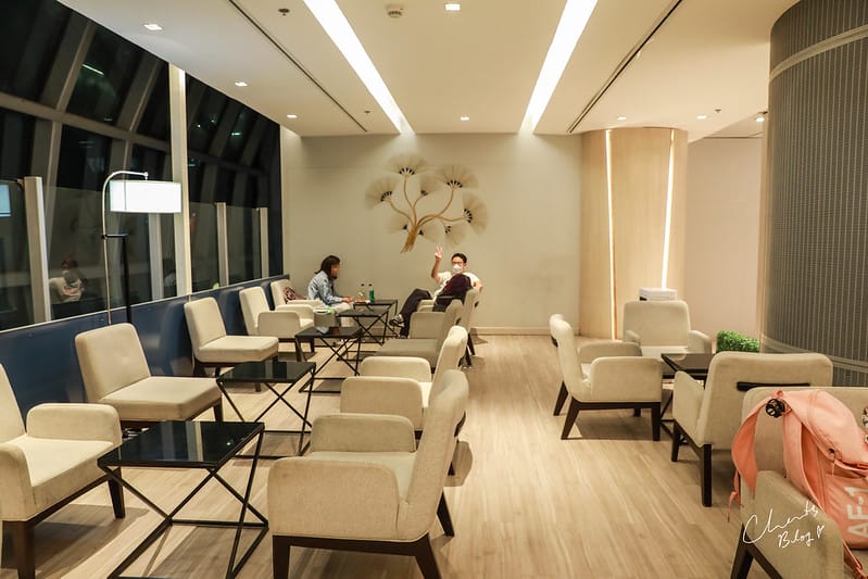 【BKK。曼谷】搭紅眼班機就是要去貴賓室耍廢-Miracle Business Class Lounge(曼谷素萬那普國際機場) - 第15張圖 BKK貴賓室