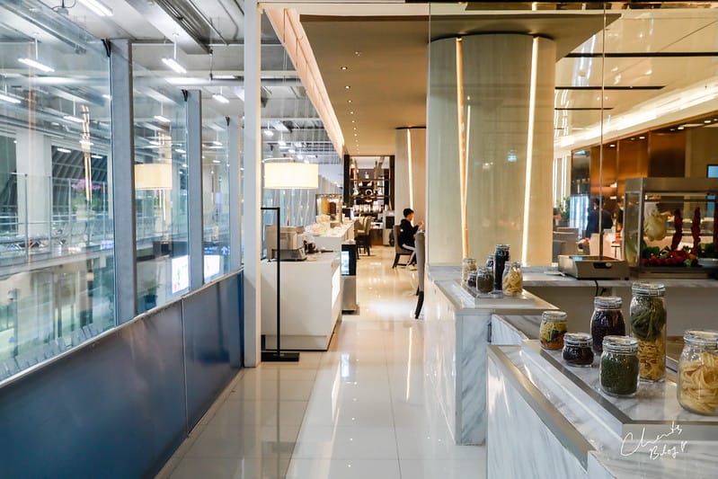 【BKK。曼谷】搭紅眼班機就是要去貴賓室耍廢-Miracle Business Class Lounge(曼谷素萬那普國際機場) - 第20張圖 BKK貴賓室