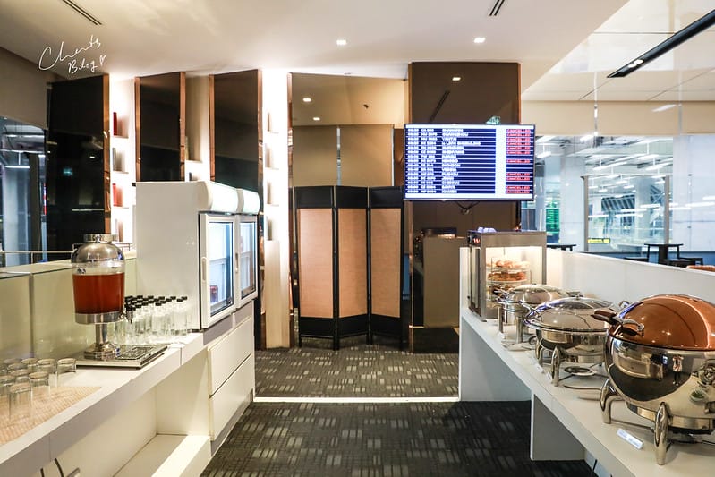 【BKK。曼谷】搭紅眼班機就是要去貴賓室耍廢-Miracle Business Class Lounge(曼谷素萬那普國際機場) - 第9張圖 BKK貴賓室