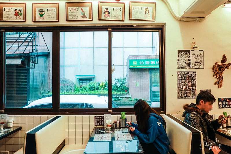【南京復興】這輩子吃過最好吃的冰火菠蘿油!走入道地、復古港式茶餐廳-行運冰室 - 第19張圖 行運冰果室