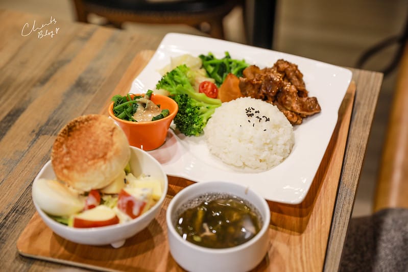 【新莊。美食】輔大旁超級挑高的美食、玩樂空間SHARE KITCHEN想初。享廚 - 第17張圖 享廚