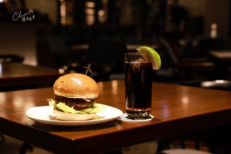 【七期/市政路】全台最美書店裡的和牛漢堡 WIRED TOKYO with DOUG’s BURGER - 第23張圖 蔦屋