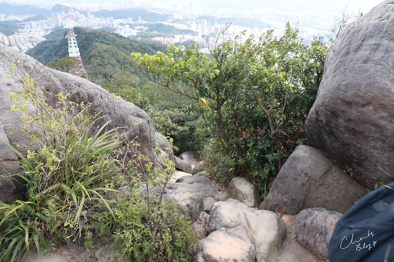 【內湖區/金面山】防疫期間與其去健身房不如去爬爬山,健康又安全 網路上紅到炸掉的金面山剪刀石 - 第33張圖 金面山