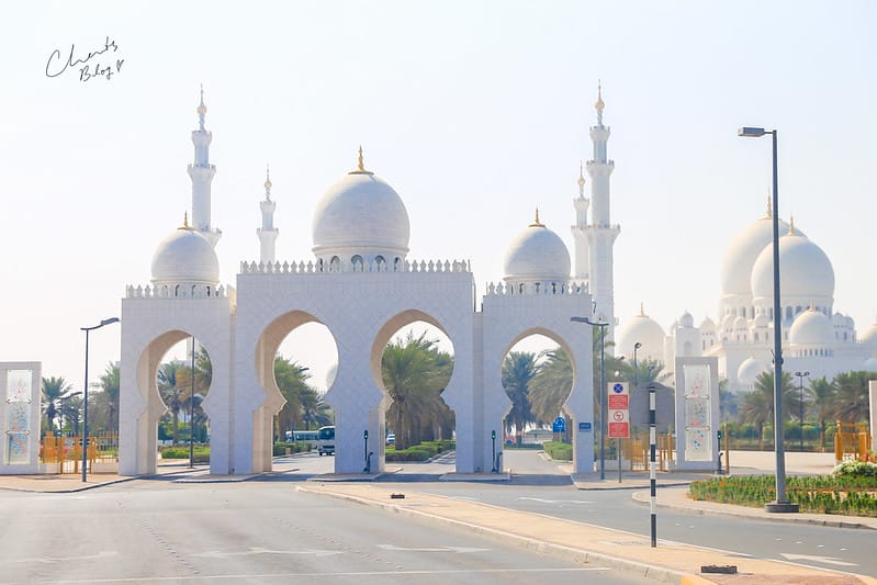 ABU DHABI。阿布達比超奢華絕美的全白清真寺جامع الشيخ زايد الكبيرSheikh Zayed Grand Mosque 謝赫扎耶德大清真寺 (文長、照片超多) - 第4張圖 大清真寺