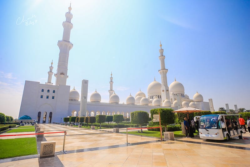 ABU DHABI。阿布達比超奢華絕美的全白清真寺جامع الشيخ زايد الكبيرSheikh Zayed Grand Mosque 謝赫扎耶德大清真寺 (文長、照片超多) - 第8張圖 大清真寺