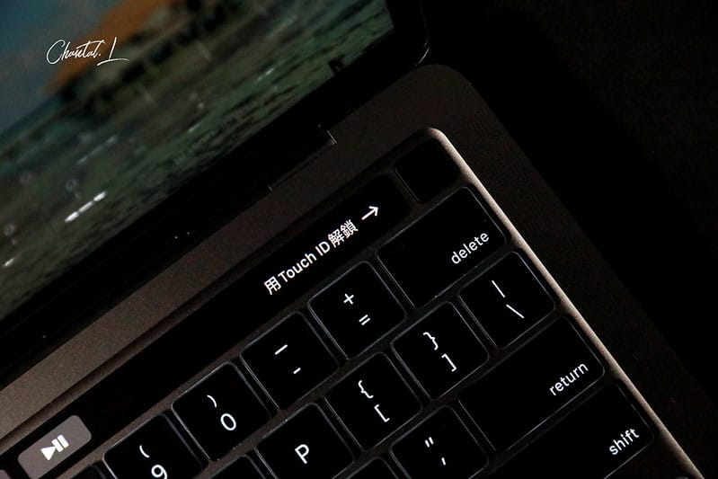 【開箱】事隔10年我終於敗下了逼近10萬的Macbook Pro 13” 硬體介紹/購買原因/使用心得(自掏腰包心得) - 第30張圖 1J6A0852-2拷貝