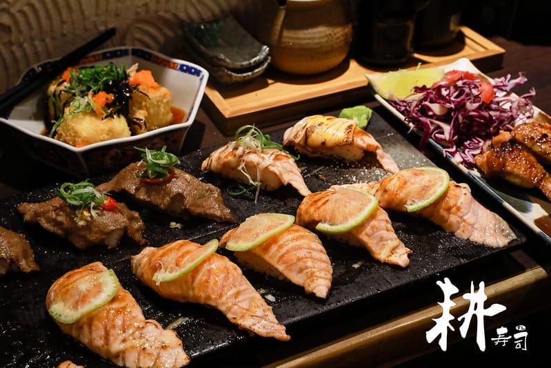 【景點/美食】風雨無阻,多災多難的環島D1之清水斷崖、七星潭、廟口紅茶 - 第32張圖 封面