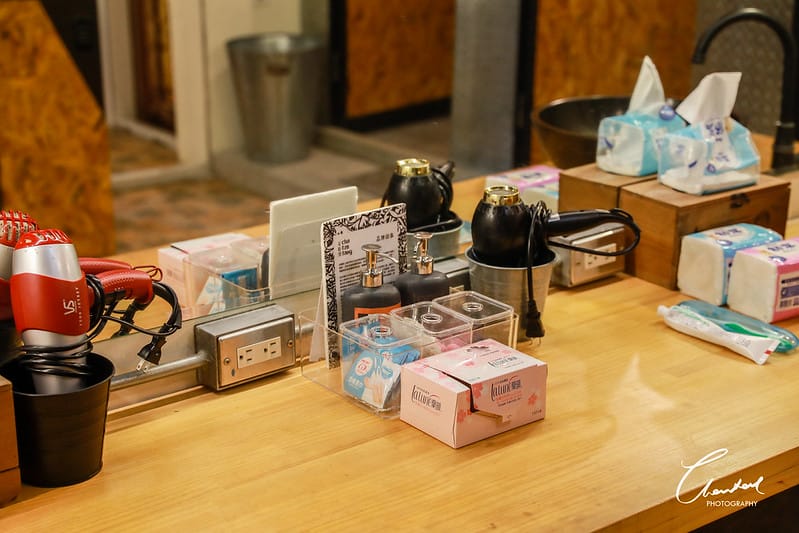 【恆春/住宿】來恆春百年銀行裡搭帳篷-室內帳篷膠囊青年旅社「 信用/帳 CAMPSULE hostel 」 - 第38張圖 1J6A5020-2拷貝