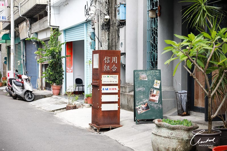 【恆春/住宿】來恆春百年銀行裡搭帳篷-室內帳篷膠囊青年旅社「 信用/帳 CAMPSULE hostel 」 - 第2張圖 1J6A4971-2拷貝