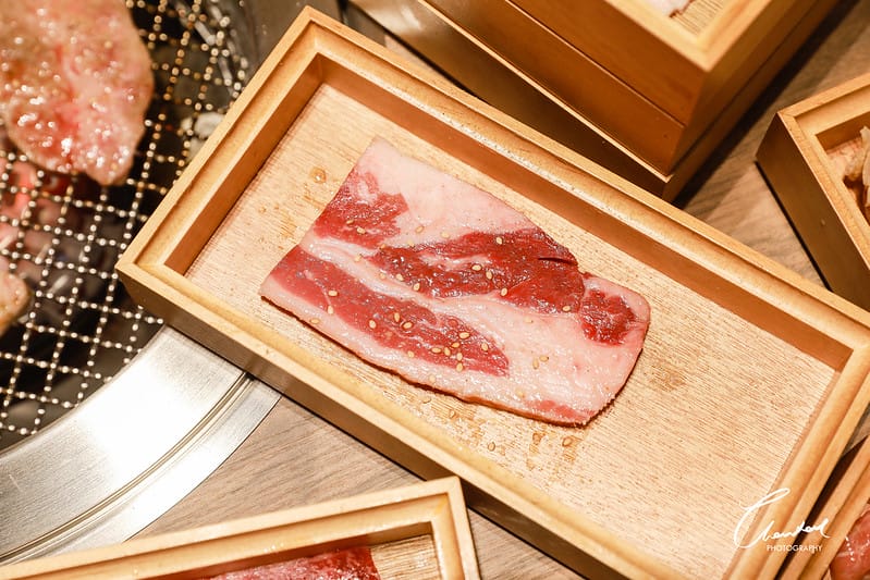 【北屯區/燒肉吃到飽】吃完後只遺憾為什麼不趕快在台北開一間啊HONKAKU WAGYU本格和牛燒肉吃到飽(崇德店)(圖多) - 第68張圖 1J6A4014-2拷貝