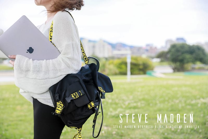 【開箱】2021就是要PANTONE黃之又酷又活潑的STEVE MADDEN BEXPRESL BLACK後背包&ACADEMY UMBRELLA自動傘(廠商邀約) - 第2張圖 封面5