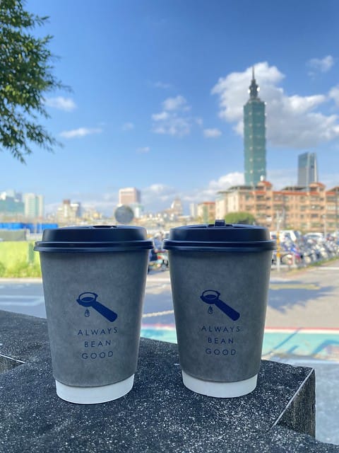 【信義區/六張犁站】COTD之北醫旁超夯白色咖啡店-ABG COFFEE 台北信安店