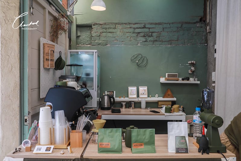【松山區/南京三民站】COTD之週六限定的露營風咖啡店 太古宙咖啡 ArchEon Café(寵物友善) - 第8張圖 1J6A9107-2拷貝