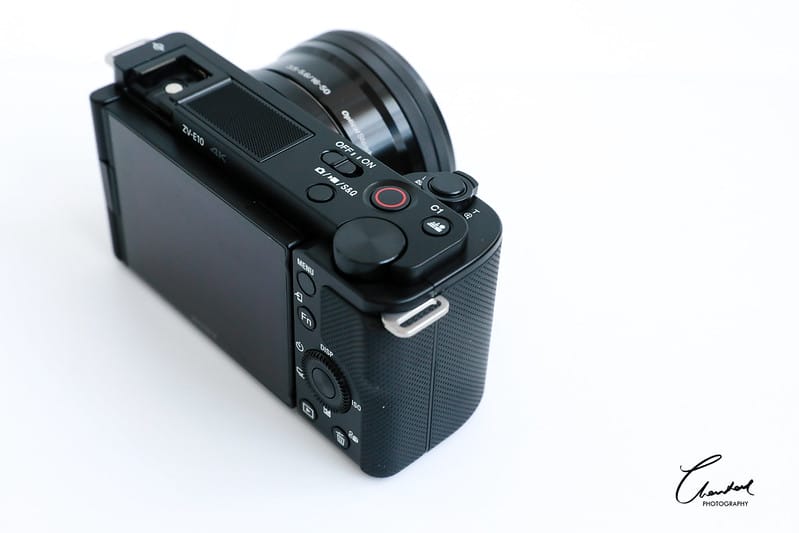 【開箱】號稱性價比最高,熱騰騰的 Sony αZV-E10可換鏡頭Vlog數位相機 開箱簡單測試 - 第13張圖 1J6A8726-2 拷貝