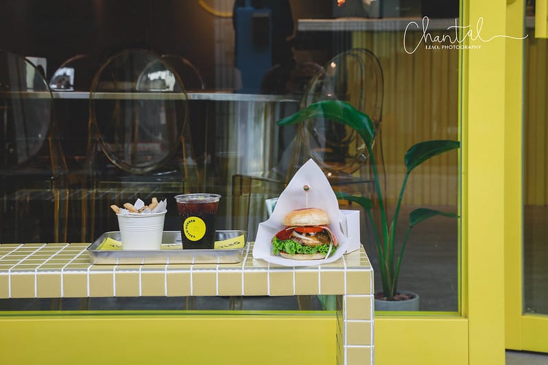 【西區/勤美商圈】又一間好吃好拍漢堡店,外表很YELLOW的YALLO BURGER美式漢堡 - 第16張圖 _J6A3531-2 拷貝