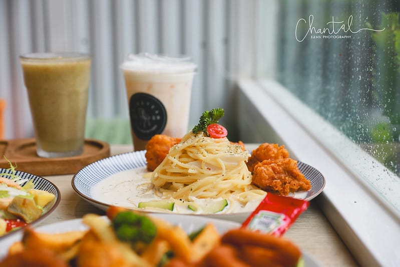 【大里區/美食】白色玻璃貨櫃屋 X 超級CHILL寵物友善庭院空間就在-食久茶事 (廠商邀約) - 第23張圖 1J6A4888-2拷貝 拷貝