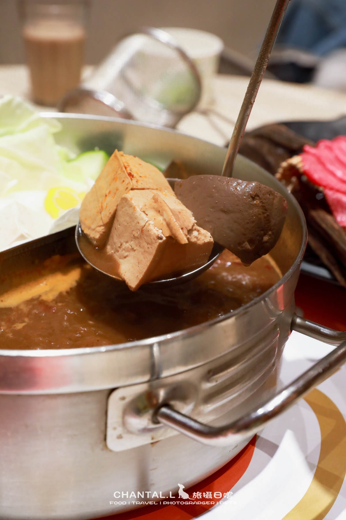 【西區/美食】毛孩家庭可以放心聚餐的地方，我想去已久的-嘉義橘子火鍋（廠商邀約）