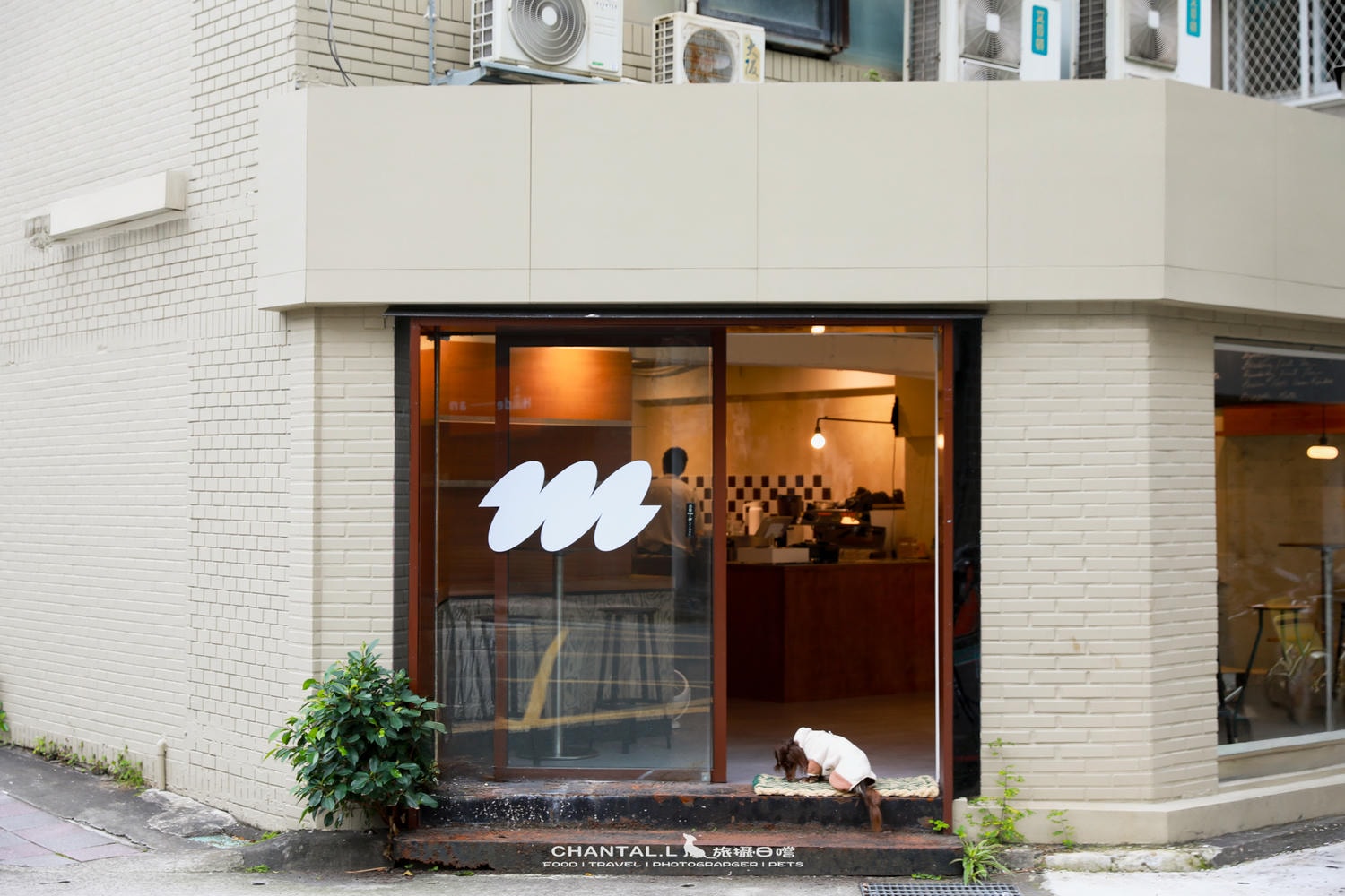 【中山區/中山國中站】不限時、可以帶毛孩放空的咖啡店 222 Taipei