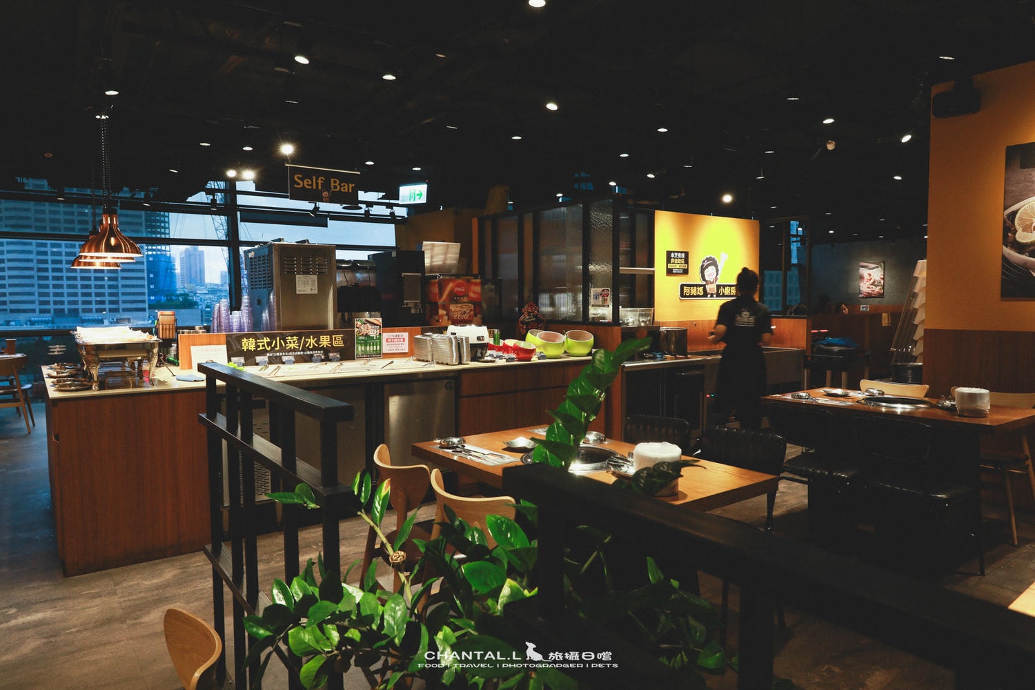 【信義區/ATT 4 FUN】阿豬媽아줌마韓式燒肉吃到飽|信義區韓式烤肉吃到飽推薦,平價也能吃得很滿足 - 第3張圖 【信義區/ATT 4 FUN】阿豬媽아줌마韓式燒肉吃到飽|信義區韓式烤肉吃到飽推薦,平價也能吃得很滿足
