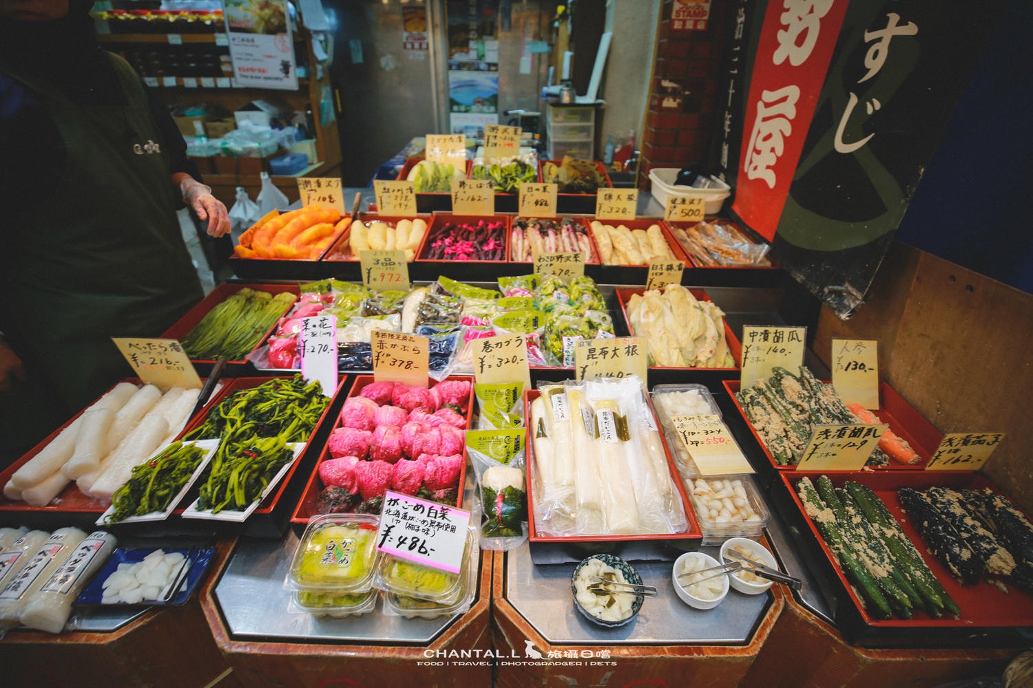 【大阪/黑門市場】黑門市場散步|大阪的廚房裡慢慢走慢慢逛,遇見最好吃的醬油糰子三都屋(2018造訪) - 第10張圖 【大阪/黑門市場】黑門市場散步|大阪的廚房裡慢慢走慢慢逛,遇見最好吃的醬油糰子三都屋(2018造訪)