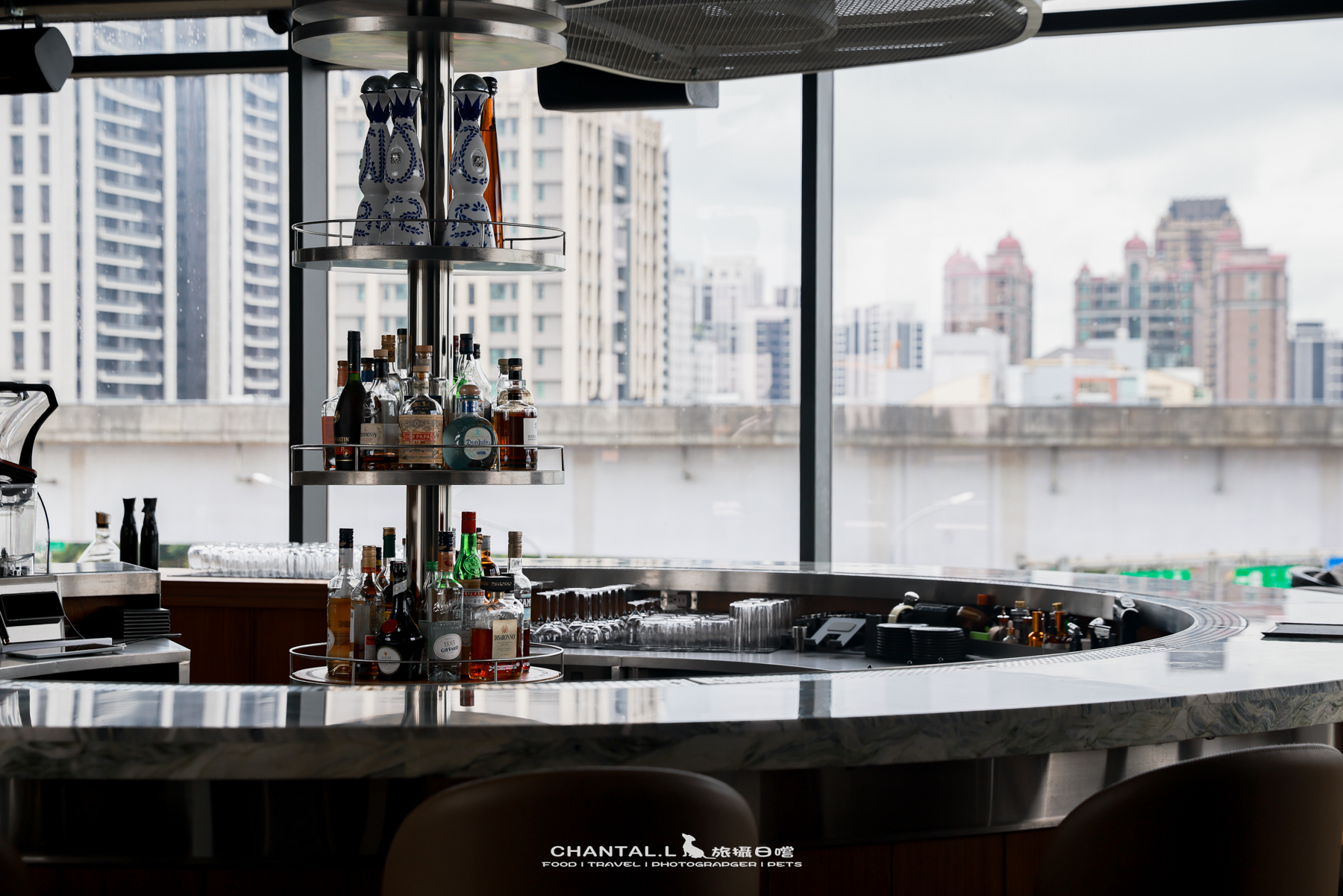 【中壢區/美食】  PARKJECT 趴街餐酒館｜工業風運動酒吧，樂天球場旁超有氛圍的寵物友善空間