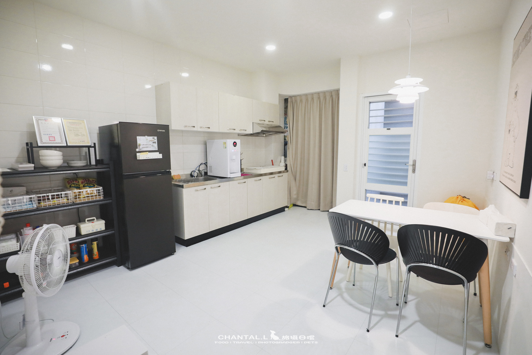 【中西區/住宿】外觀像咖啡店的全白民宿,走出去就是台南最精華的散步區 Bianca白墅 - 第9張圖 【中西區/住宿】外觀像咖啡店的全白民宿,走出去就是台南最精華的散步區 Bianca白墅
