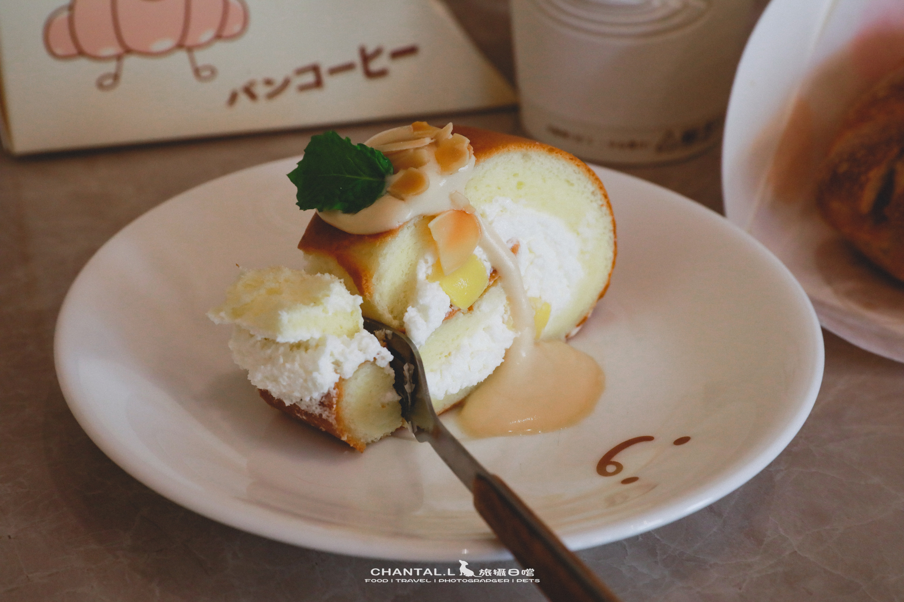 【鼓山區/咖啡店】讓人忍不住一直拍照的奶油色小屋 Bang Coffee 邦咖啡 （2025已歇業）