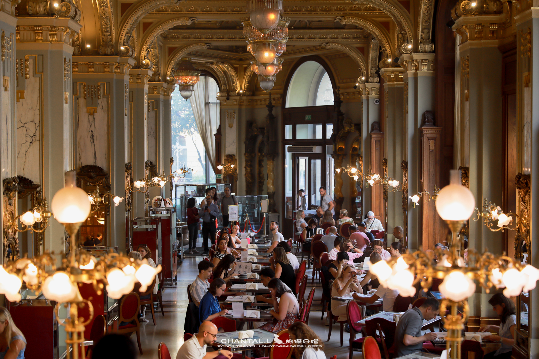 2024 HUNGARY 透過一間百年咖啡館，認識布達佩斯最輝煌的年代 New York Café